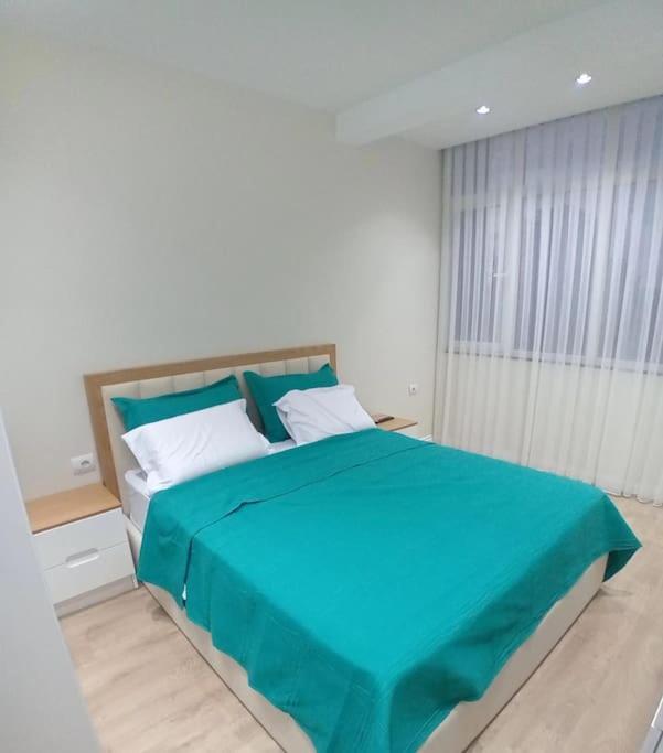 Apartmán Tirana Road Blloku Area Exteriér fotografie